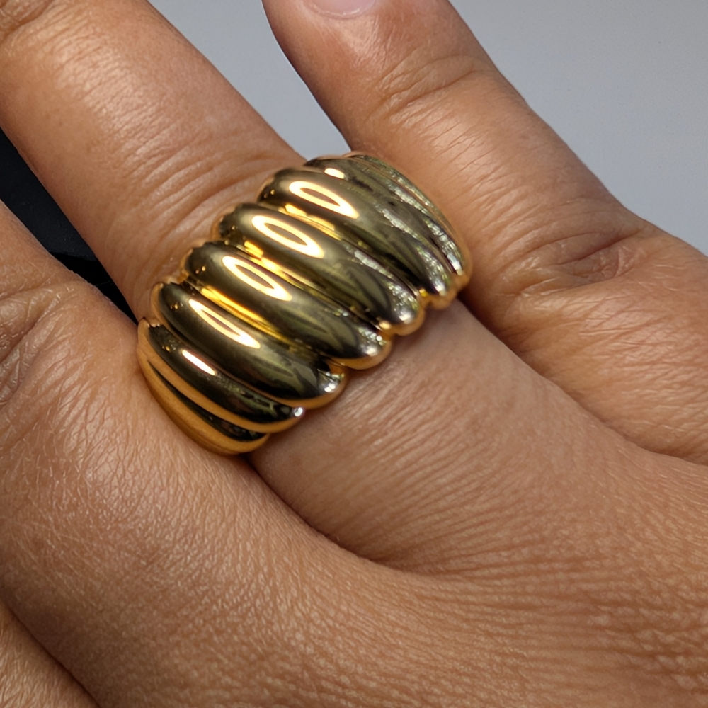 Milor Gold Statement Ring